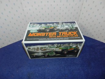 HESS TRUCK 2007 MONSTER TRUCK W/ MOTORCYCLES NEW IN BOX
