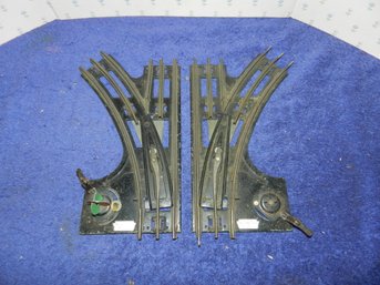 PAIR OF VINTAGE LIONEL HAND OPERATED O GAUGE SWITCHES RIGHT & LEFT