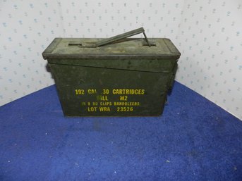 VIETNAM WAR ERA US MILITARY METAL AMMO BOX B