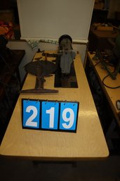 Vintage Singer Sewing Machine W/ Table 112 G 139