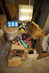 VERY LARGE LOT - Tools And Construction Equipment