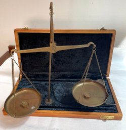 Vintage Travel Brass Balance Scale With Weights In Lined Case