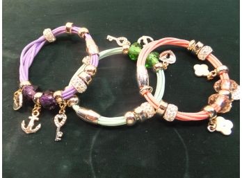 3 Stretch Bracelets WITH MAGANTIC CLOSURE