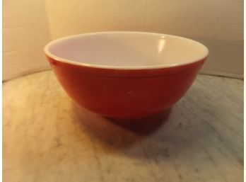Red Pyrex #404    4 Quart Bowl