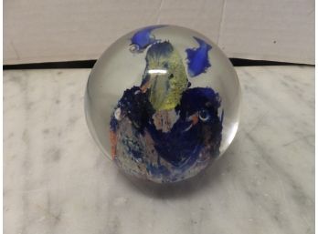 GLASS PAPER WEIGHT WITH FISH