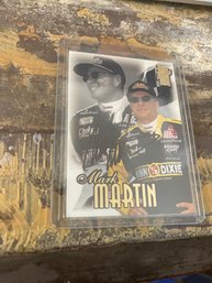 Mark Martin 1999 Pass VIP Card 35 NASCAR  Card AUTOGRAPHED