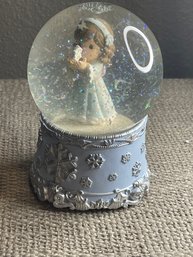 Precious Moments Snow Globe 'the Gift Of Love' New In Original Box 121103 PWP Angel With Snowflake Waterfall