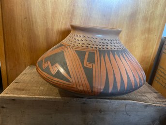 Mata Ortiz Polychrome Pottery Vessel Signed Native American Genoveva Sanaoval Pottery Hand Made