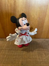 Vintage 1998 Dressing Pretty Minnie Mouse Disney Fancy
