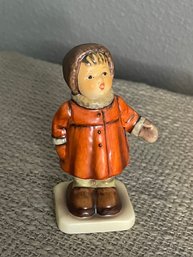 Goebel Porcelain Figurine #293 Winterfied Winter Song Chanson D'hiver West Germany New In Original Box