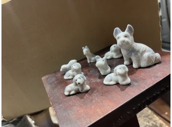 Set Of 8 Bone China Miniature Dogs - Puppies - Made In Japan - Blue And White - Lladro Style