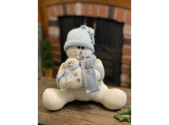 Vintage 1990s Felt Snowman Family Adorable With Sweater Hat And Scarf Snowflakes