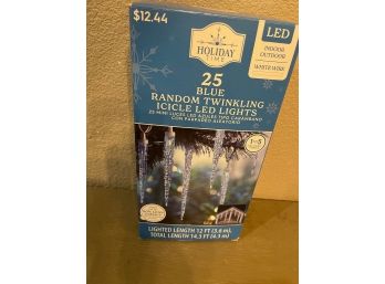 Holiday Time 25 Blue Random Twinkling Icicle LED Lights Indoor Outdoor 12 Ft White Wire NIB #1 Tested Working