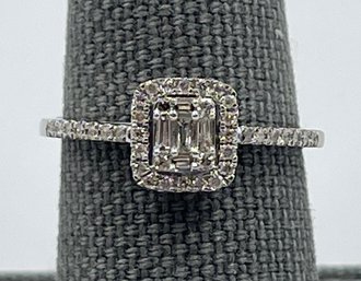 Stunning 18k White Gold & .20 Genuine Diamond Ring Size 6