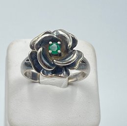 Beautiful Vintage Sterling Silver Emerald Rose Ring