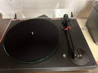 Vintage Music Hall MMF-5 Turntable With Goldring Cartridge