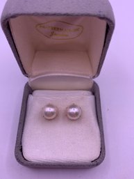 Vintage 14kt Creamy Pearl Stud Earrings