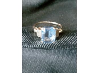 14-carat Gold Aquamarine Ladies Ring