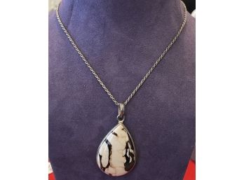 Gorgeous Teardrop White Agate Pendant Set In Sterling Silver On Rope Chain
