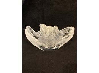 Elegant Lalique Crystal Centerpiece Leaf Bowl