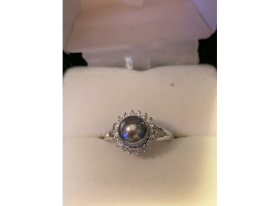 14 Kt White Gold Diamond And Tahitian Gray Pearl Ring