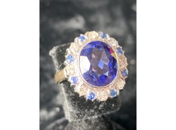 Beautiful Vintage Blue Stone And Diamond 14 K Ring
