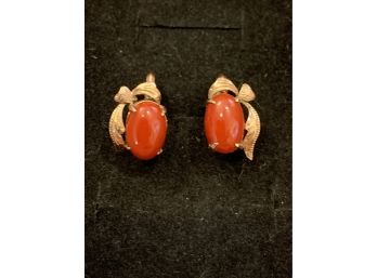 Vintage 18kt Gold Red Coral Earrings