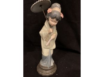 Lovely Lladro Geisha Girl With Parasol Vintage