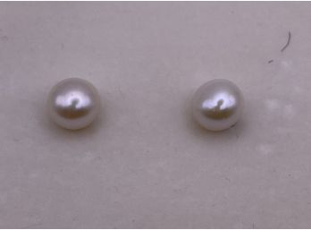 Creamy 10-11MM Cultured Pearl Earrings