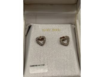 Sweet 10kt Gold And Diamond Heart Earrings