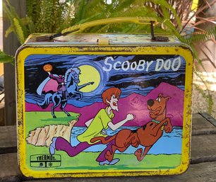 Vintage 1973 Scooby Lunchbox  By Aladdin