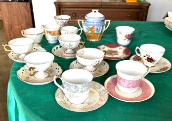 Lot Of Vintage Porcelain Tea Cups & Saucers
