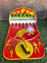 Vintage 1950's Lithographed Wolverine Supply And MFG. Co. Shooting Gallery With Ball Bearings (Works!)