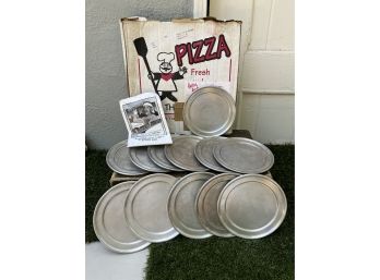 Vintage Mini Pizza Pans In Box