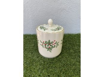 Lenox Holiday - Scalloped Rimmed Cup With Lid