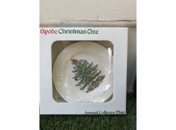 Spode Christmas Tree - Annual Collector Plate - NIB