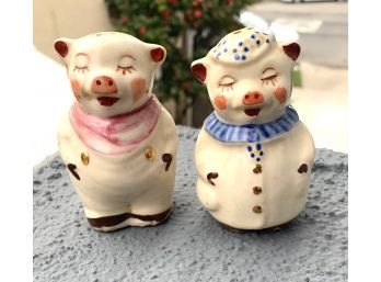 Vintage Shawnee Porcelain Smiley The Pig Salt & Pepper Shakers