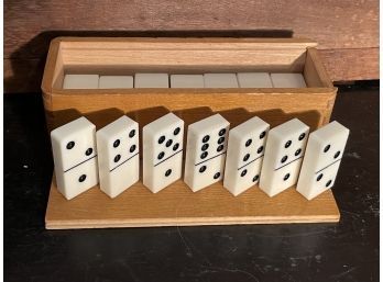 Vintage Set Of 28 Bakelite Dominos In Wooden Dovetail Box