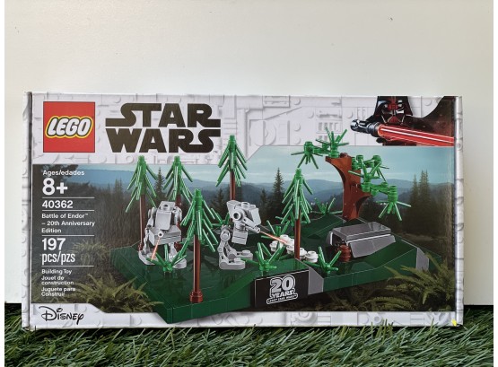 absolutte Cordelia uhyre Lego Star Wars - Disney 40362 Battle Of Endor - 20th Anniversary Edition  #1740 | Auctionninja.com