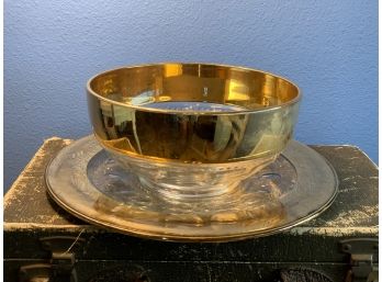 Beautiful Vintage Gold Trimmed Glass Punch Bowl W/Platter