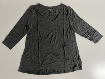 Amazon Essentials Women's Short Sleeve Shirt Gray Medium