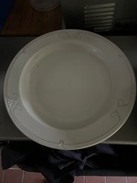 Decorative Shallow Bowl Plates