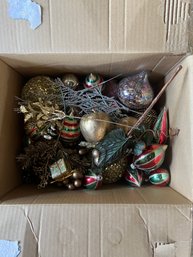 Miscellaneous Box Of Holiday Decor