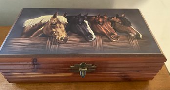 Beautiful Vintage Four Horse Trinket Jewelry Box