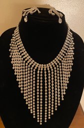 Very Early Bling Rhinestone Neck With Matching Earrings