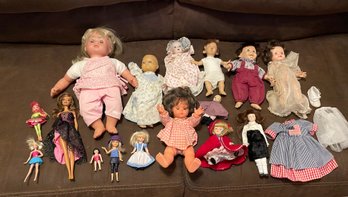 Huge Lot Of Vintage Dolls