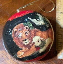Beautiful Vintage Lion And Lamb Ornament
