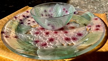 Pretty Decorative Glass Serving Platter With Bowl