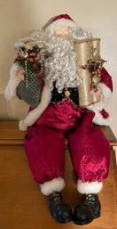 Wonderful Vintage  Sitting Santa