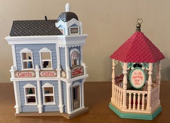 Pair Of Buildings Plug In Ornaments